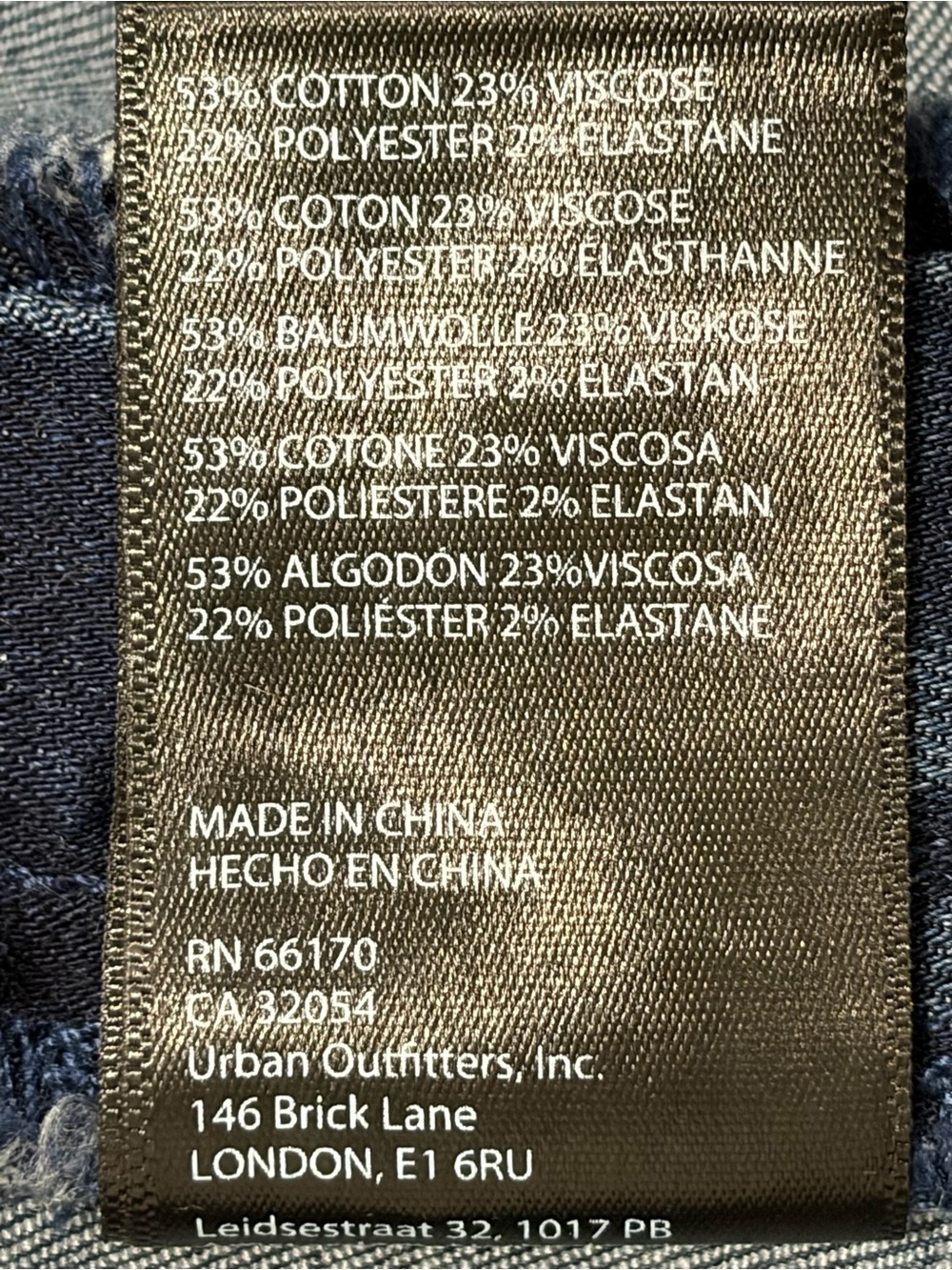 Urban Outfitters BDG Ruched Dipped V Flare Stretchy Side-zip Jeans (28) - Picture 5 of 10